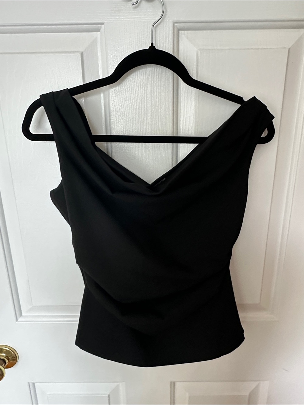 Abercrombie Off the shoulder top